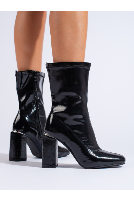  sieviešu zābaki uz papēža 