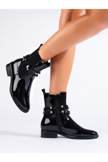 Laque sieviešu zābaki  Melnas krāsas