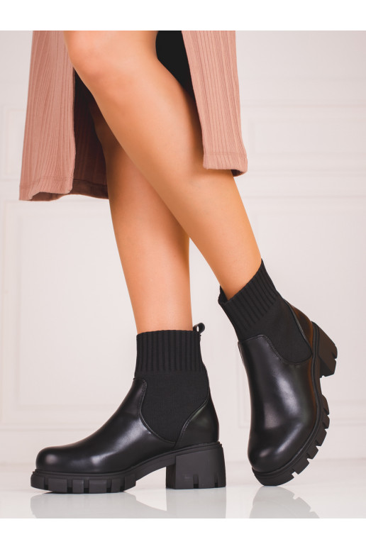 Melns sieviešu zābaki 