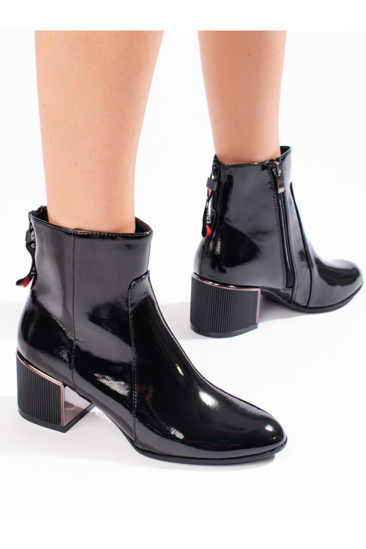 Laque sieviešu zābaki Melnas krāsas