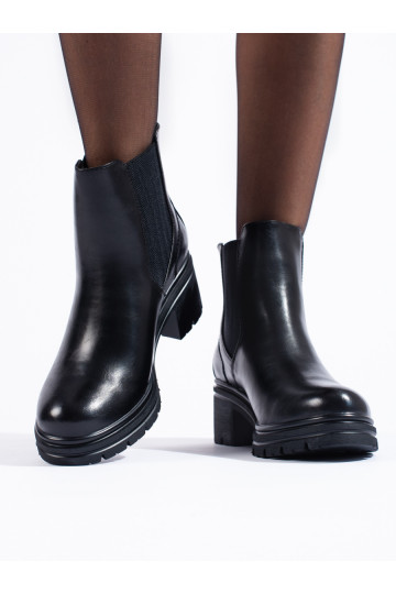 Melns Sieviešu zābaki uz papēža 2