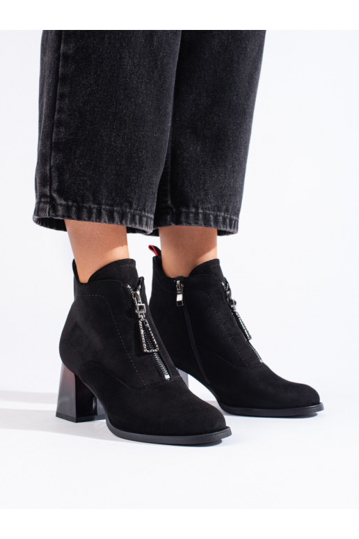 zamšādas Melnas krāsas 