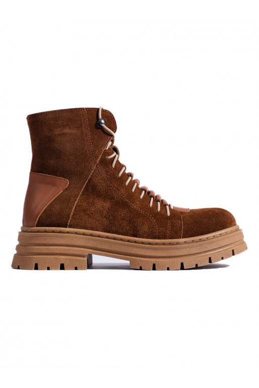 brūnas krāsas zābaki 