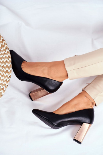 Kurpes uz plata papēža... 2