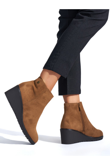 brūnas krāsas zābaki  2