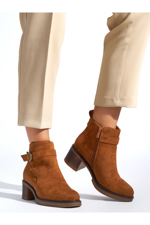 brūnas krāsas sieviešu zābaki