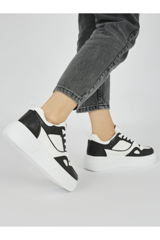 Melns   sieviešu apavi  ar platformu