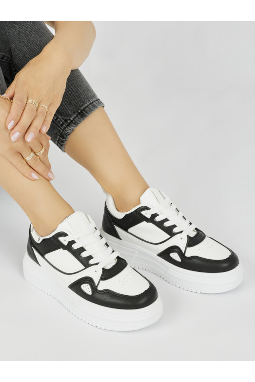 Melns   sieviešu apavi  ar platformu