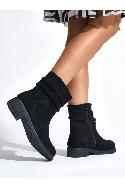 Melns sieviešu zābaki