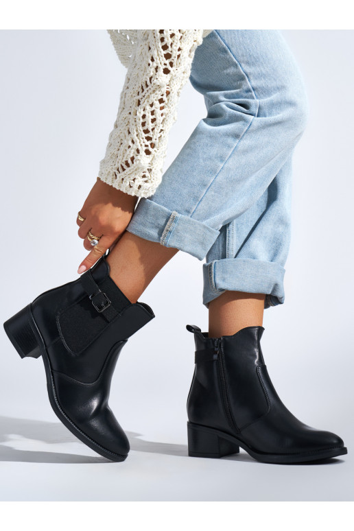 Melns sieviešu zābaki 