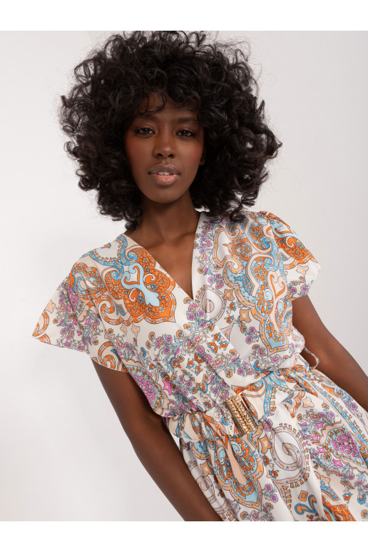 Kleita gaiši bēša