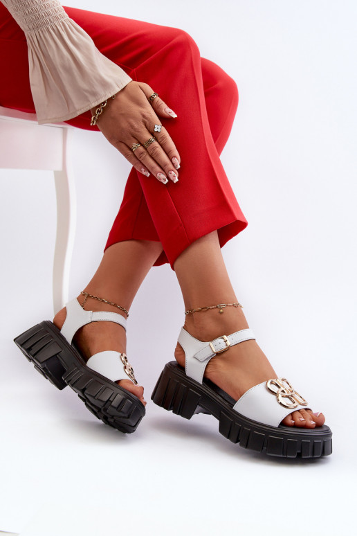 Sieviešu basenes baltas krāsas Vinceza Sieviešu basenes baltas krāsas Vinceza