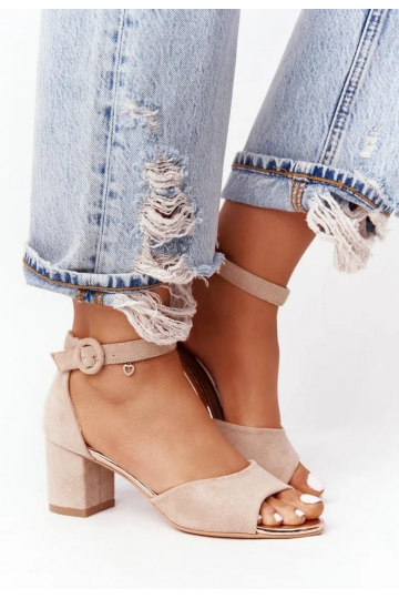 Sieviešu basenes ar papēdi...