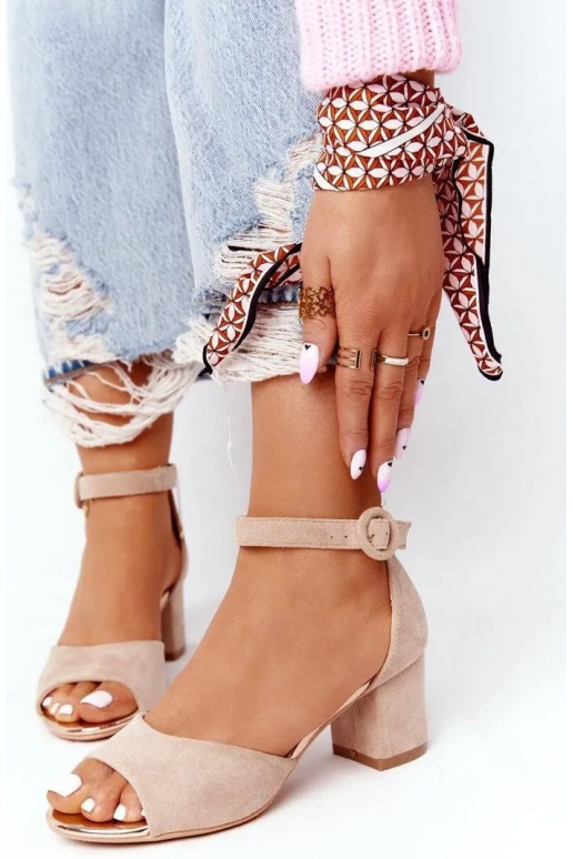 Sieviešu basenes ar papēdi Vinceza... Sieviešu basenes ar papēdi Vinceza...