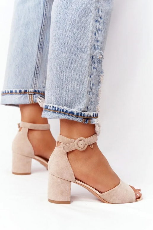 Sieviešu basenes ar papēdi Vinceza... Sieviešu basenes ar papēdi Vinceza...