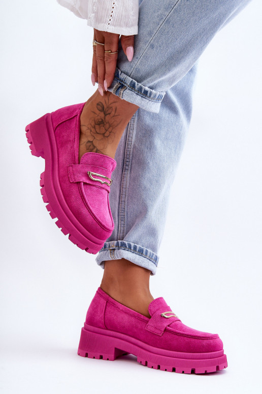 Sievišķīgs zamšādas Pārliecinošs... Sievišķīgs zamšādas Pārliecinošs...