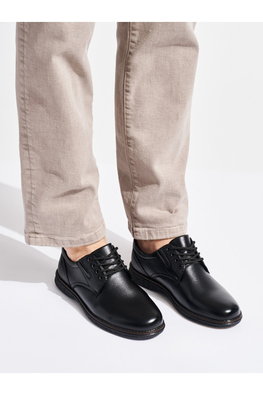  Melnas krāsas kurpes 