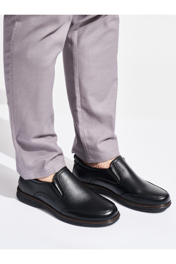 Melnas krāsas kurpes  2