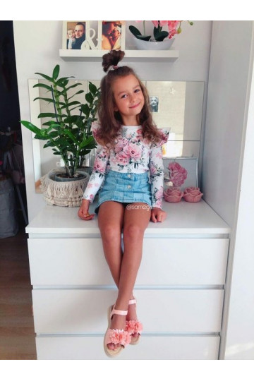 Bērnu sandales ar ziediem...