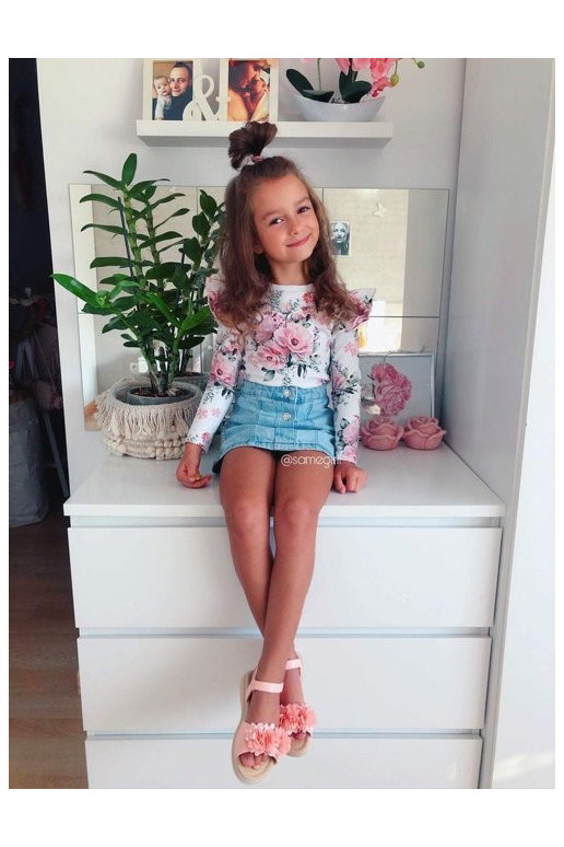 Bērnu sandales ar ziediem rozā krāsā Bērnu sandales ar ziediem rozā krāsā