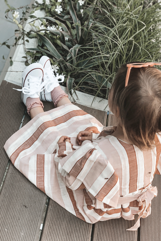 Klasiski bērnu sporta apavi baltā krāsā Klasiski bērnu sporta apavi baltā krāsā