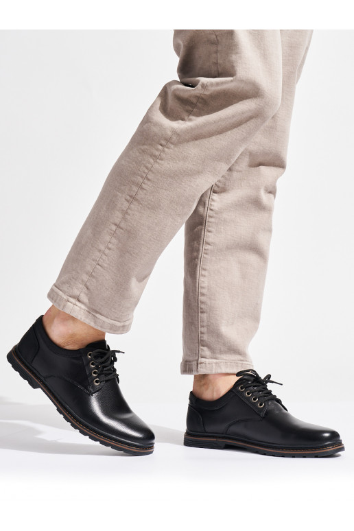  Melnas krāsas kurpes 