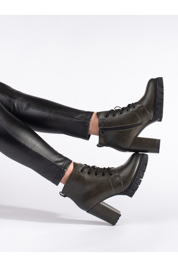 haki krāsas sieviešu zābaki