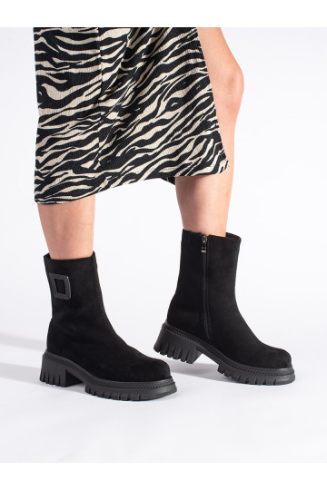 Melns sieviešu zābaki