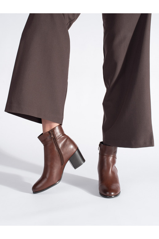 brūnas krāsas  Sergio Leone