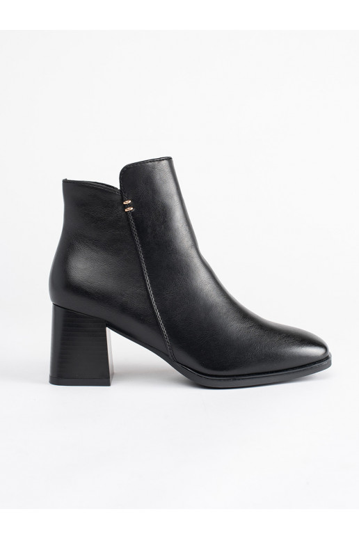 Melns sieviešu zābaki 