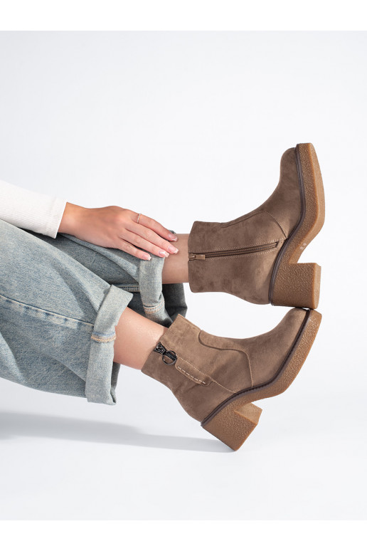 smilšu krāsas   Sergio Leone