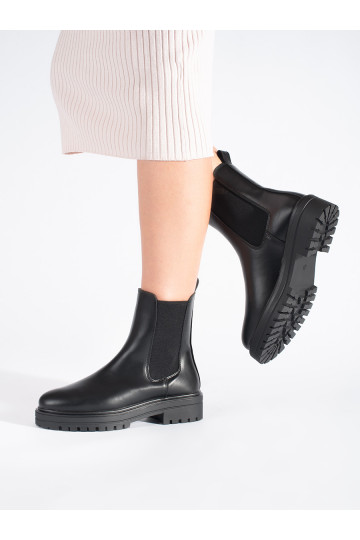 Melns sieviešu zābaki  Sergio Leone 2