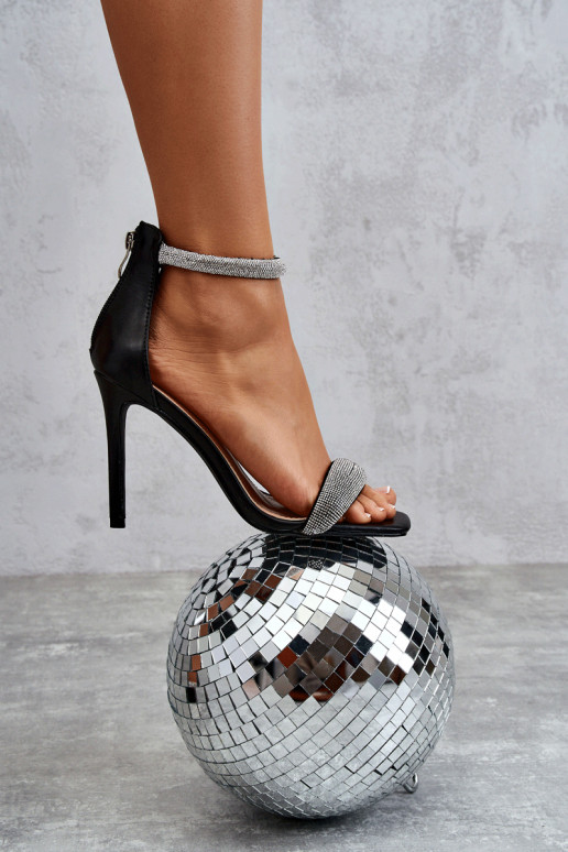 Eleganta stila sandales ar papēdi Melns Patricio Eleganta stila sandales ar papēdi Melns Patricio