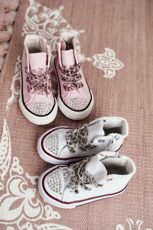 Bērnu brīvā laika apavi ar mirdzošiem spīdumiņiem baltas krāsas Smile