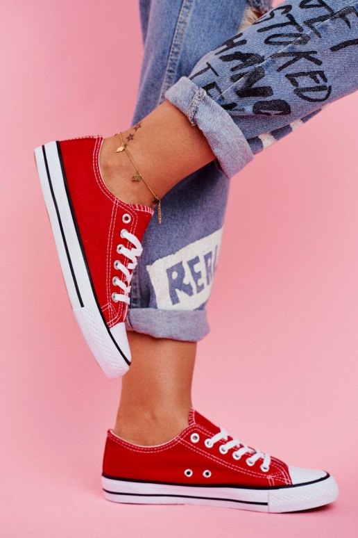 Klasiska modeļa brīvā laika apavi sarkanas krāsas