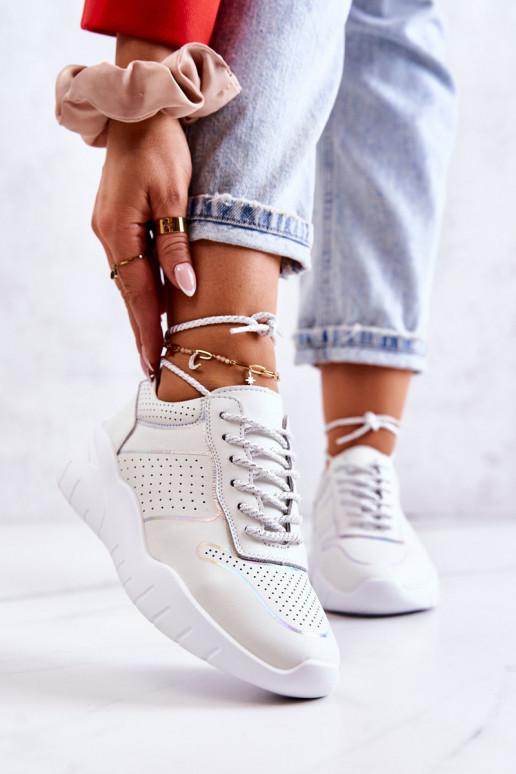 Klasiska modeļa Sneakers modeļa apavi baltas krāsas Carly Klasiska modeļa Sneakers modeļa apavi baltas krāsas Carly