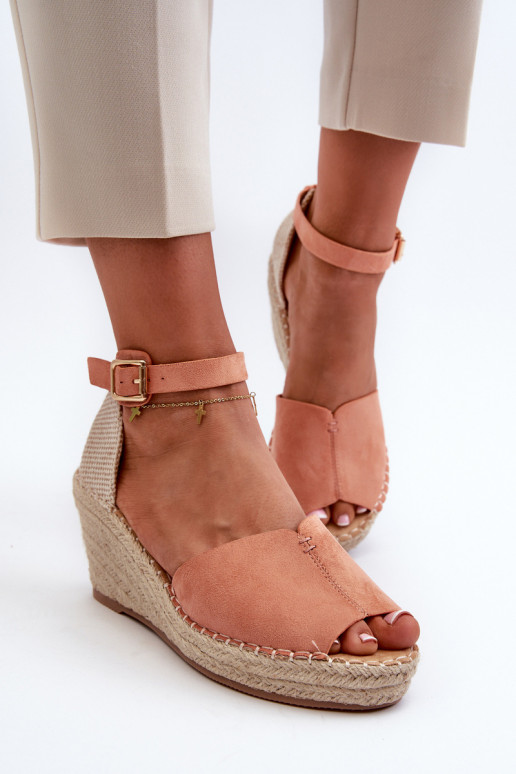 Ērtas ar platformus basenes Gaiši sārtas krāsas Dellia