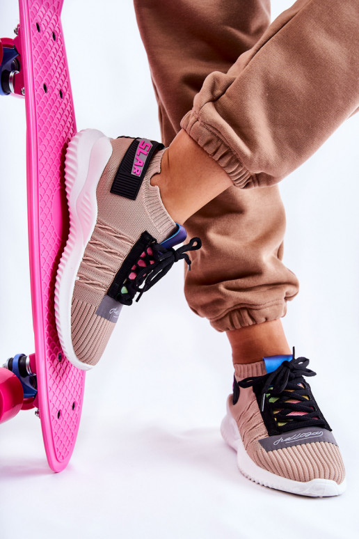 Sportiska stila apavi Sneakers modeļa apavi smilšu krāsas Klayra