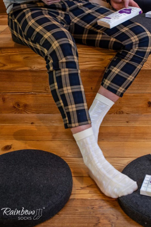  Varavīksnes zeķes  1 Pāris