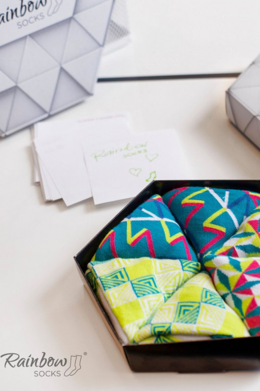 Varavīksnes zeķes ar ģeometriskiem rakstiem 3 Pāris