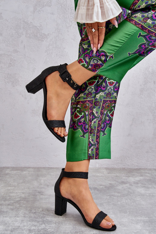 ar papēdi melnas krāsas Maxim