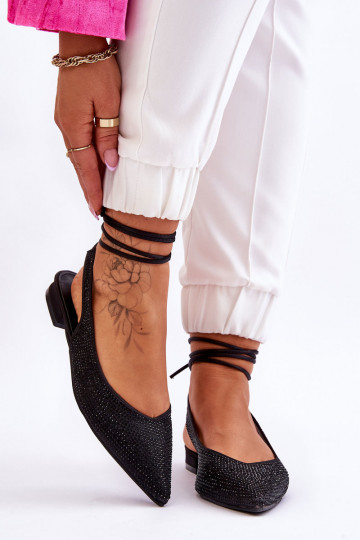 balerīnas ar bantītēm ar kniedēm melnas krāsas Mavis