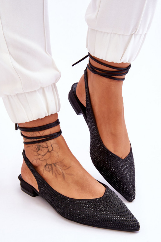 balerīnas ar bantītēm ar kniedēm melnas krāsas Mavis