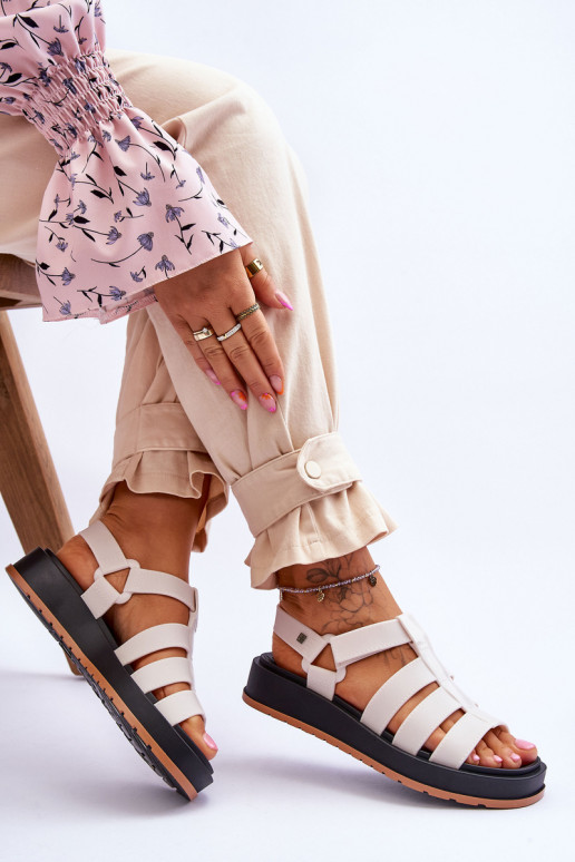 sandales ar lipīgām aizdarēm JJ285015 Ziloņkaula krāsas