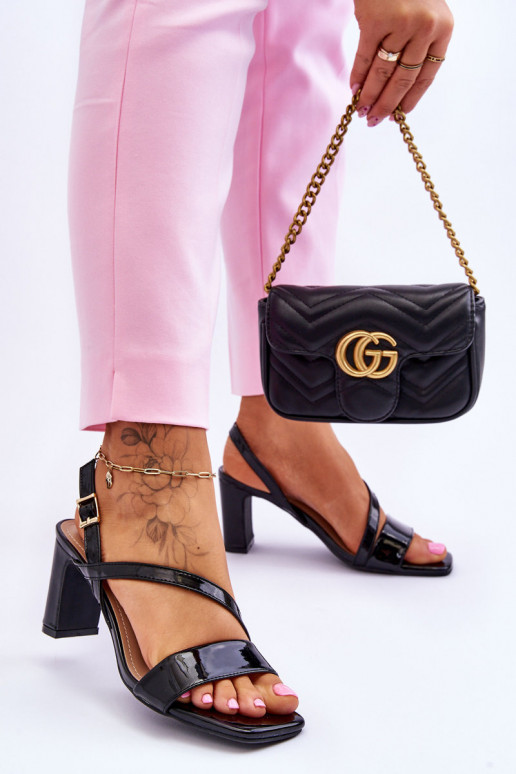 Laque sandales ar papēdi melnas krāsas Carrie