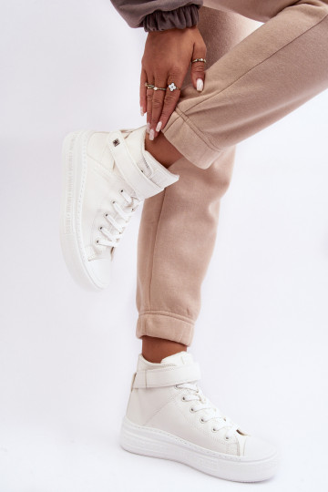 sieviešu puszābaki siltināti ar platformu Big Star baltas krāsas MM274006 2