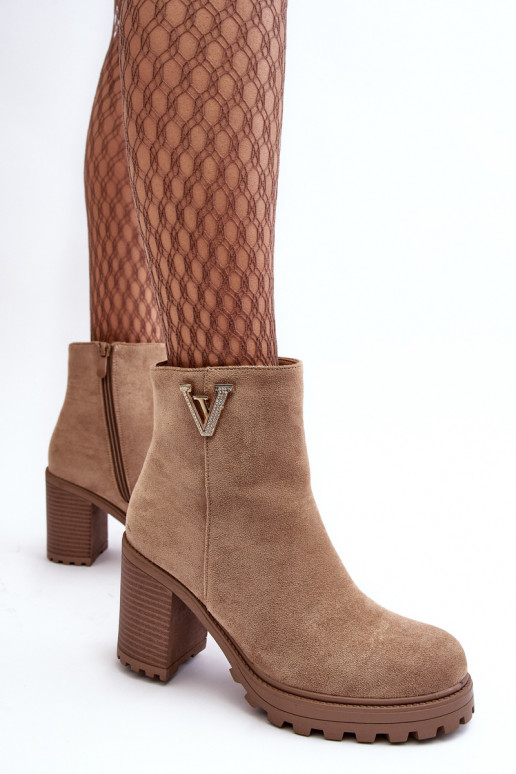 Sieviešu puszābaki ar ornamentiem smilšu krāsas Strong