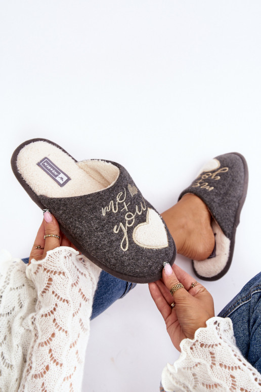 Klasiska modeļa Čības siltināti Pelēkas krāsas Mabira Klasiska modeļa Čības siltināti Pelēkas krāsas Mabira