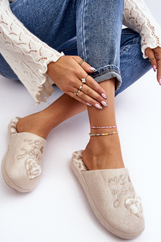 spīdīgs Čības smilšu krāsas Geraja spīdīgs Čības smilšu krāsas Geraja