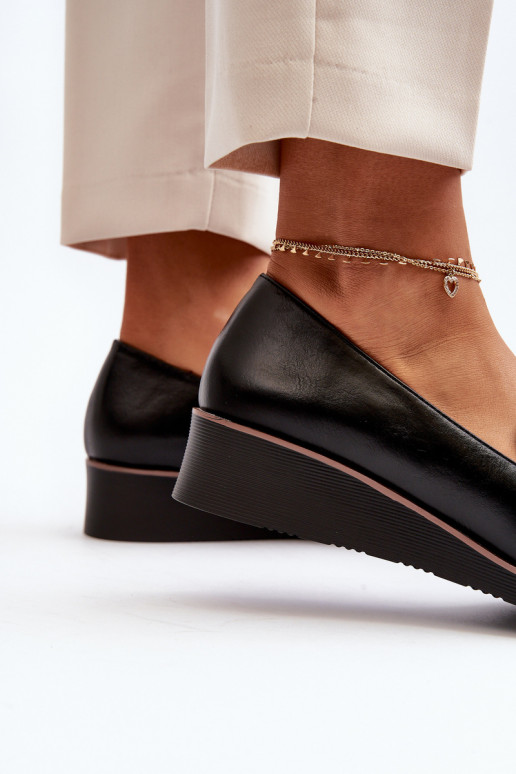 apavi ar ornamentiem melnas krāsas Miliret